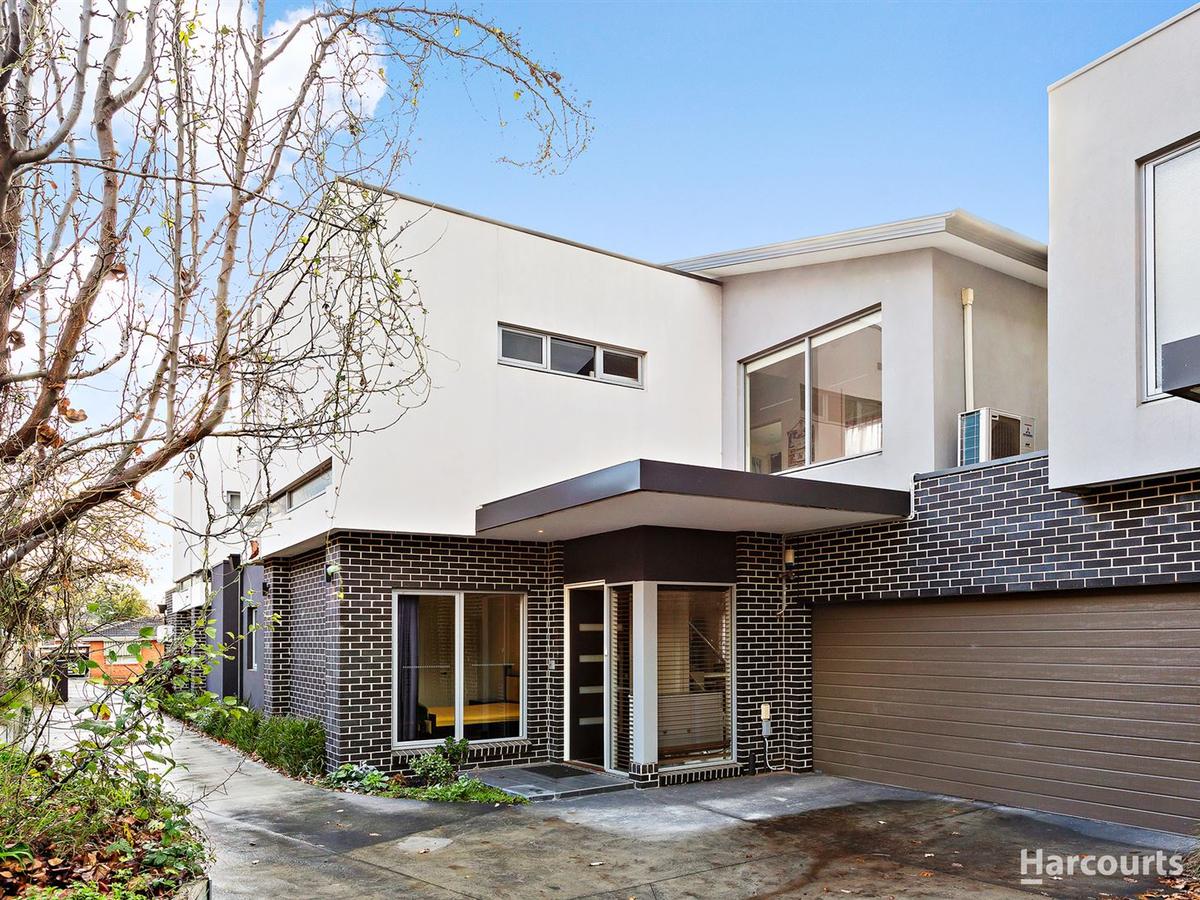 2/3 Middlesex Road SURREY HILLS