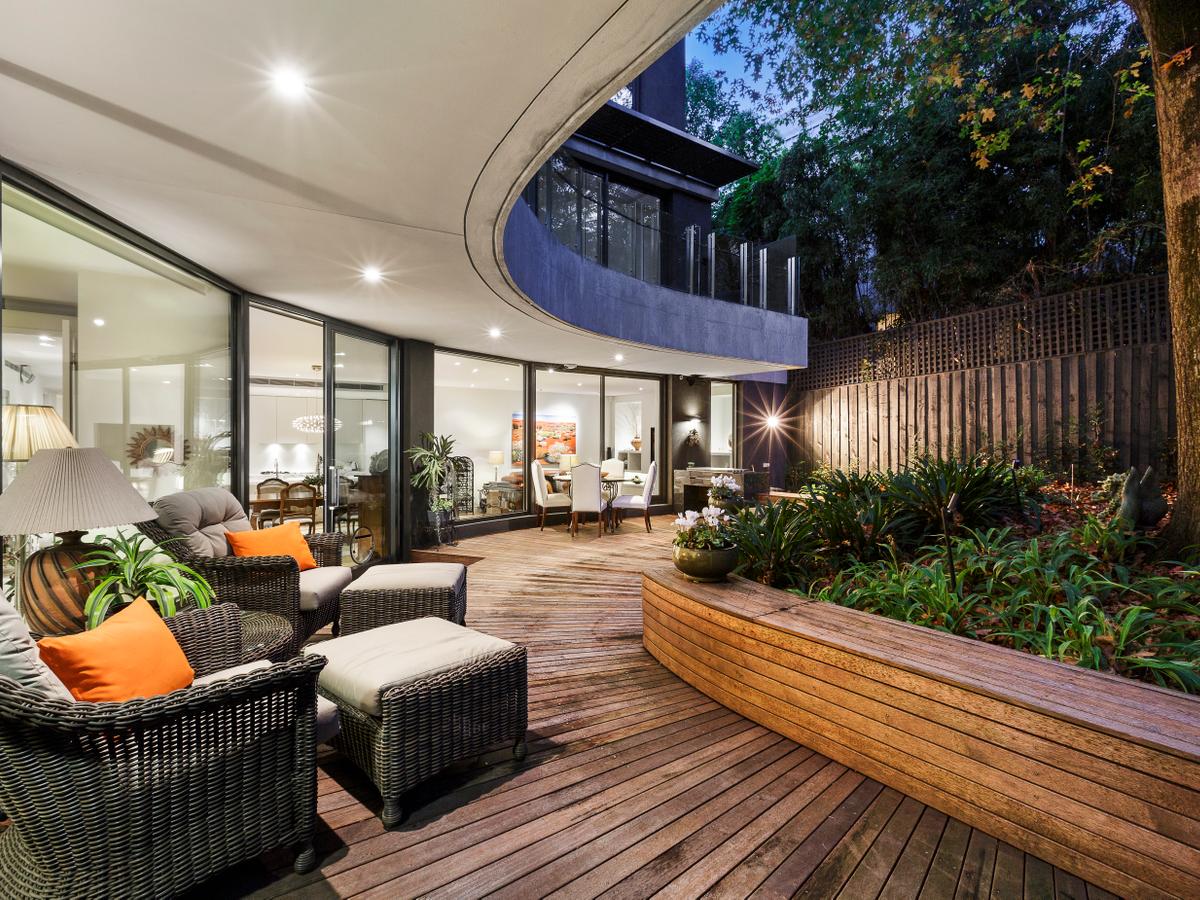 2/42 Grange Road TOORAK