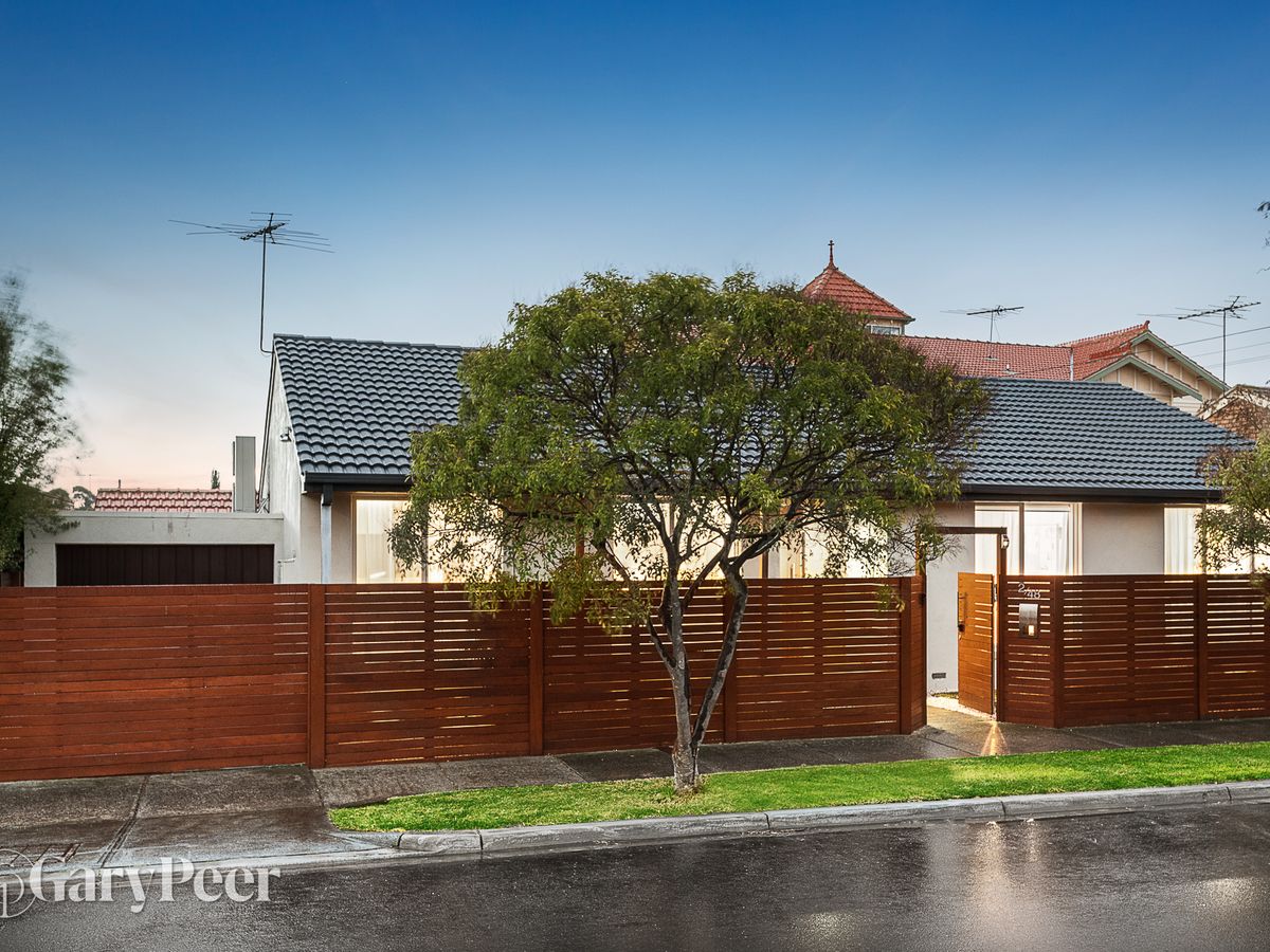 2/48 Briggs Street CAULFIELD
