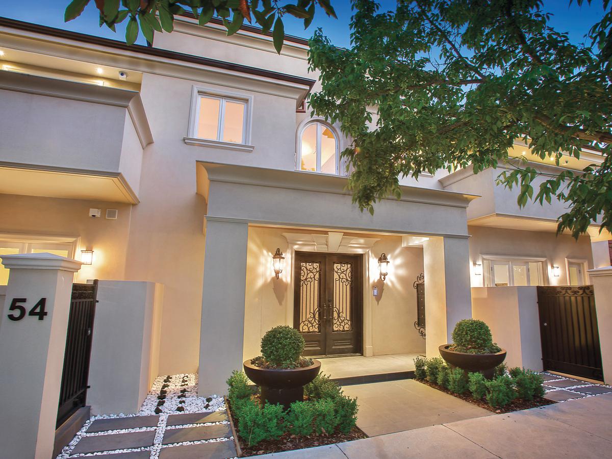 2/54 Wattle Road HAWTHORN