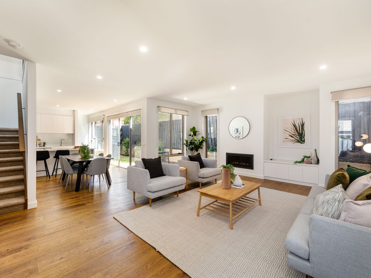 2/7 Wilson Street SURREY HILLS