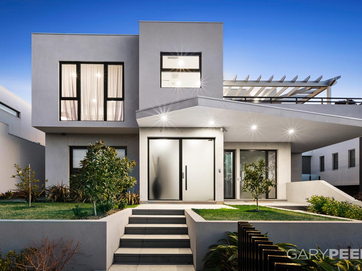 2/9b Lynedoch Avenue ST KILDA EAST
