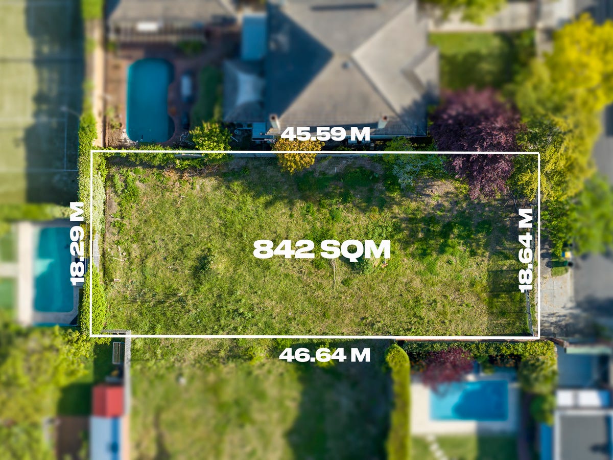 20 Bradford Avenue KEW