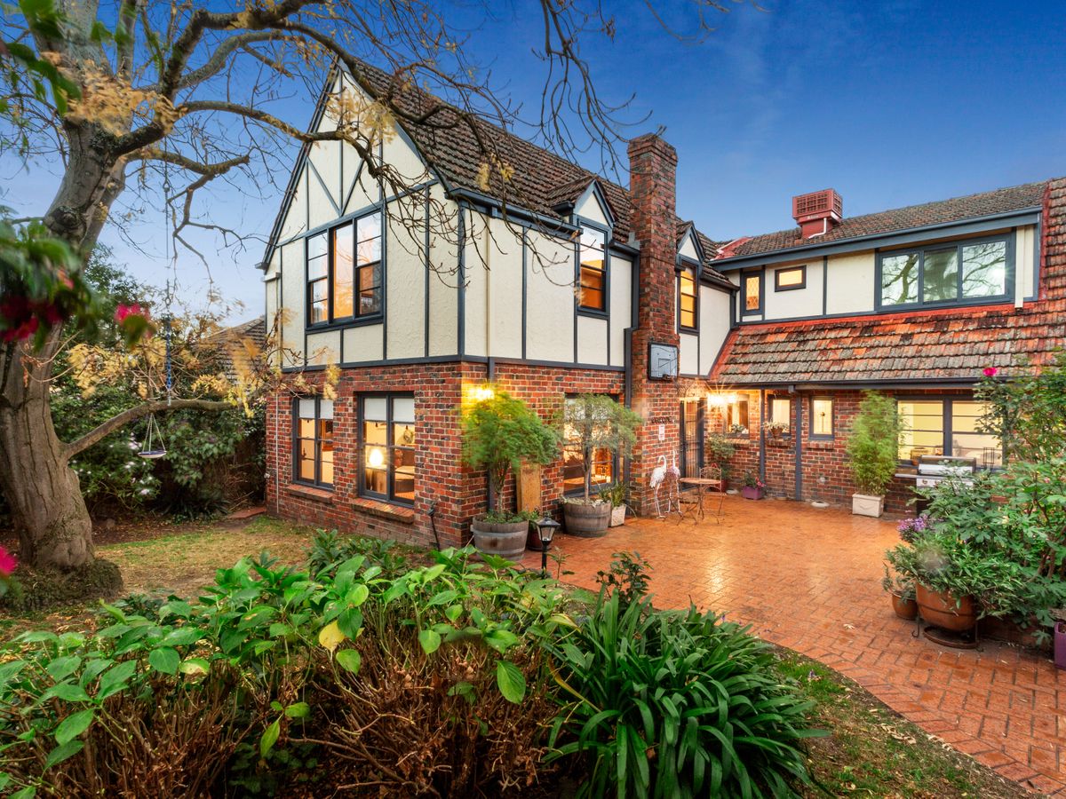 20 Carrigal Street BALWYN