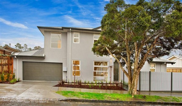 215 Brougham Street KEW
