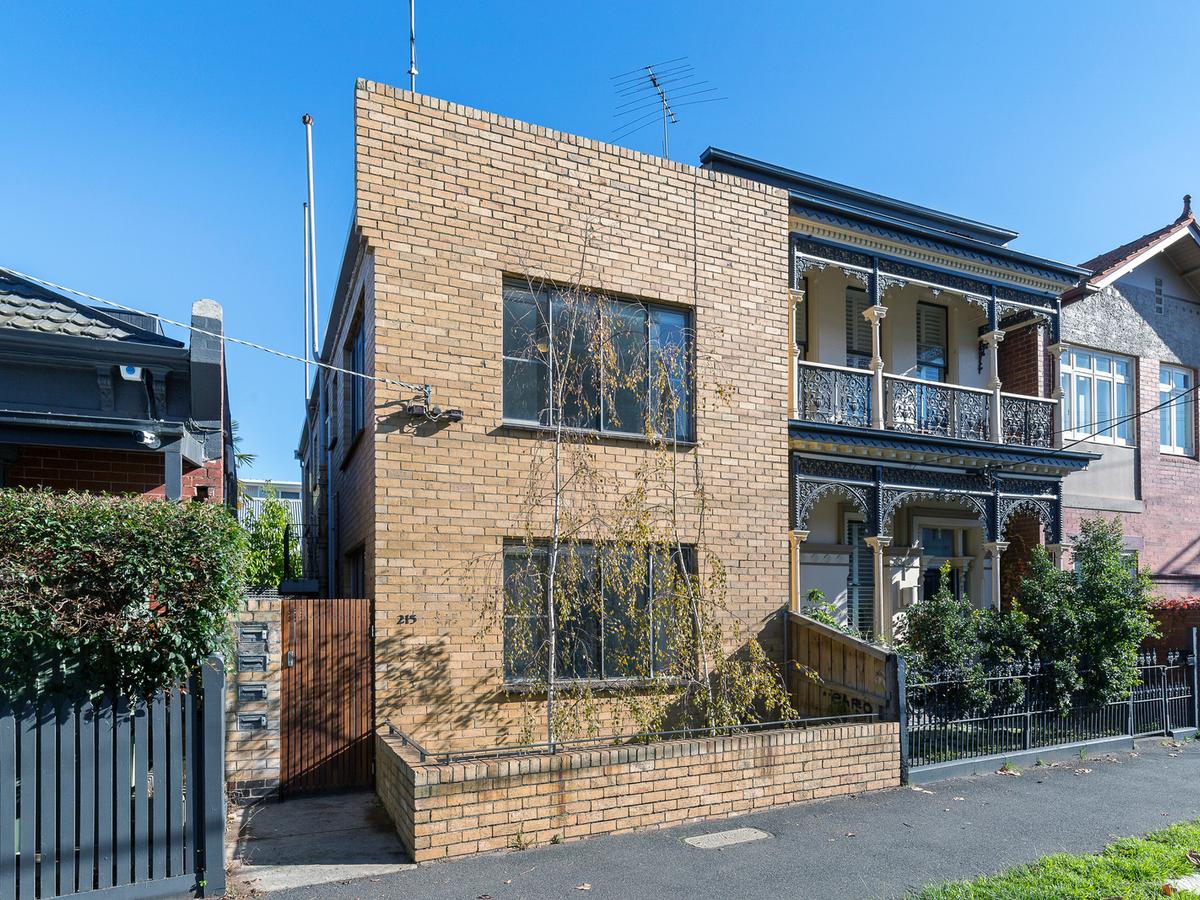 215 Canterbury Road ST KILDA WEST