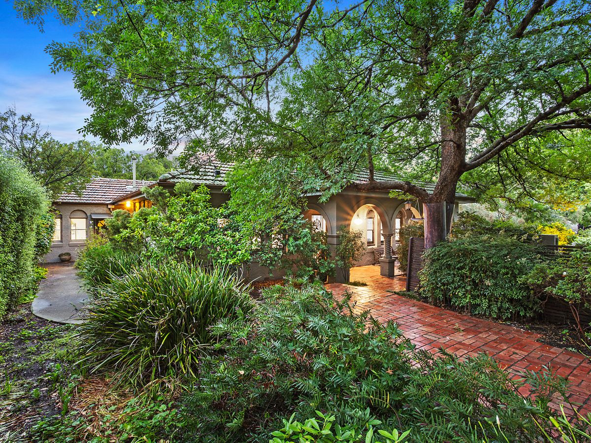 21 Bourne Road GLEN IRIS