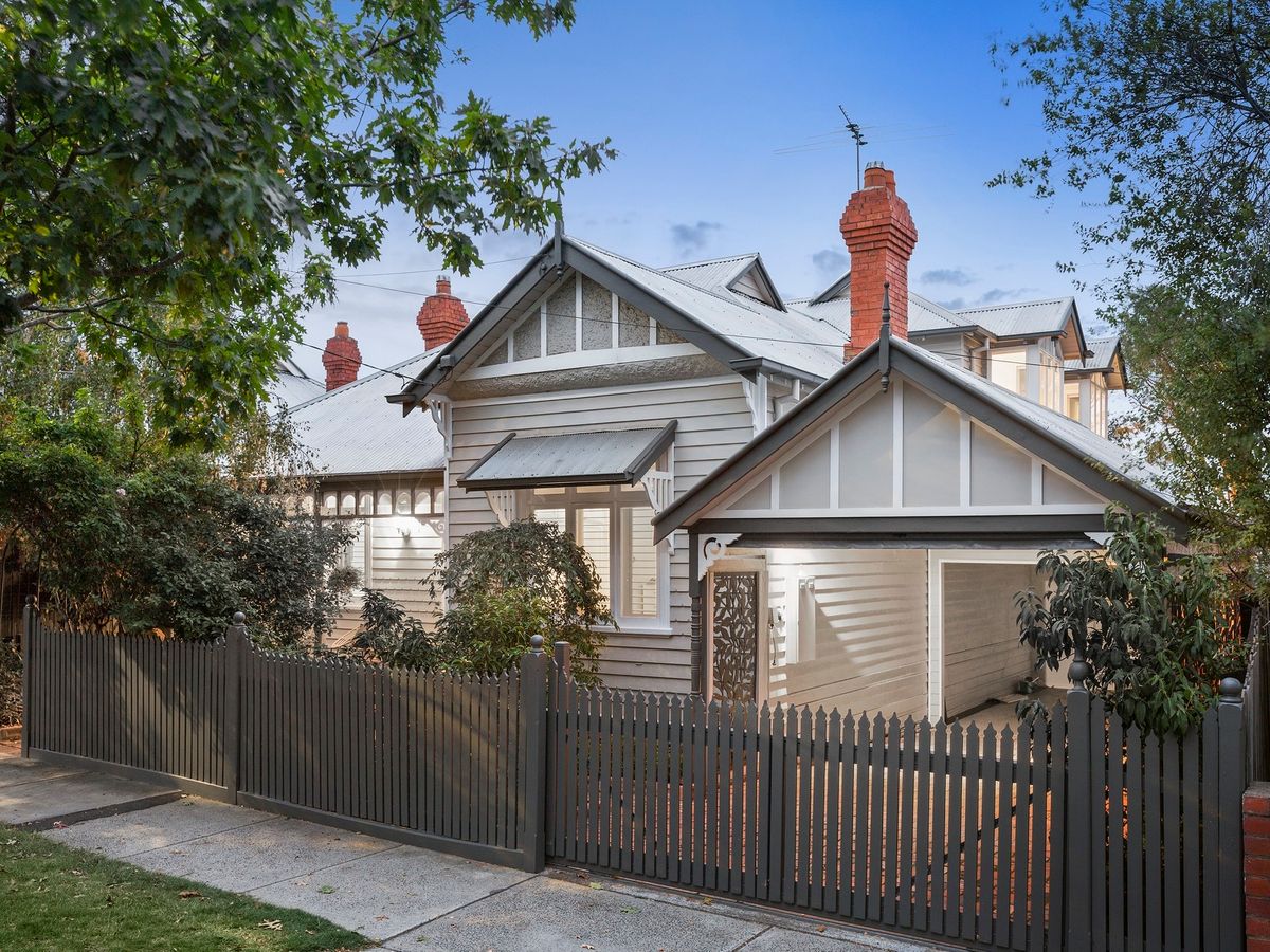 21 Clarence Street MALVERN EAST