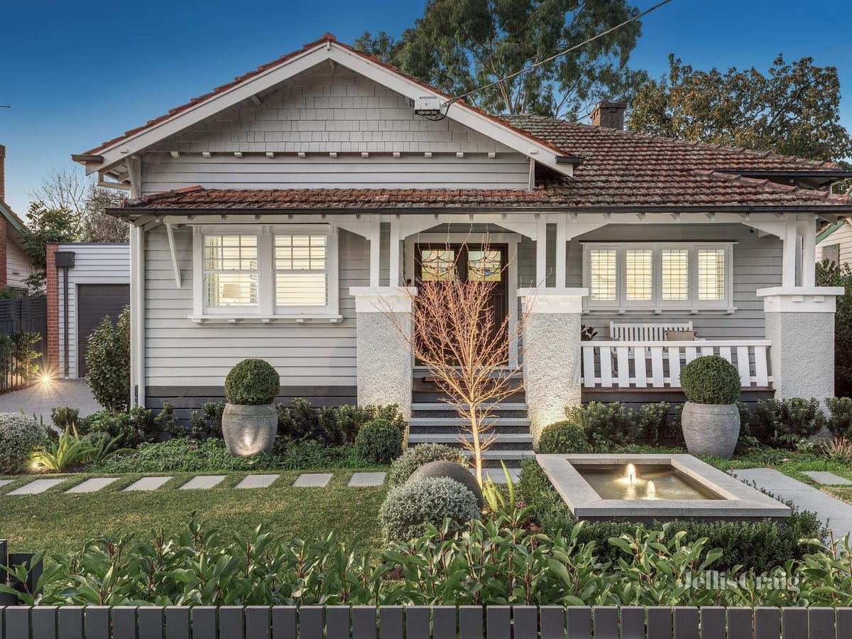 21 Kingston Road SURREY HILLS