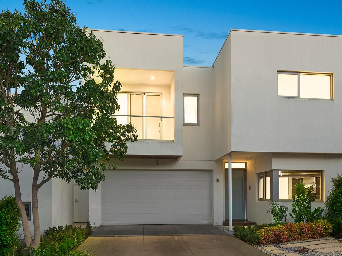 21 Park Avenue KEW