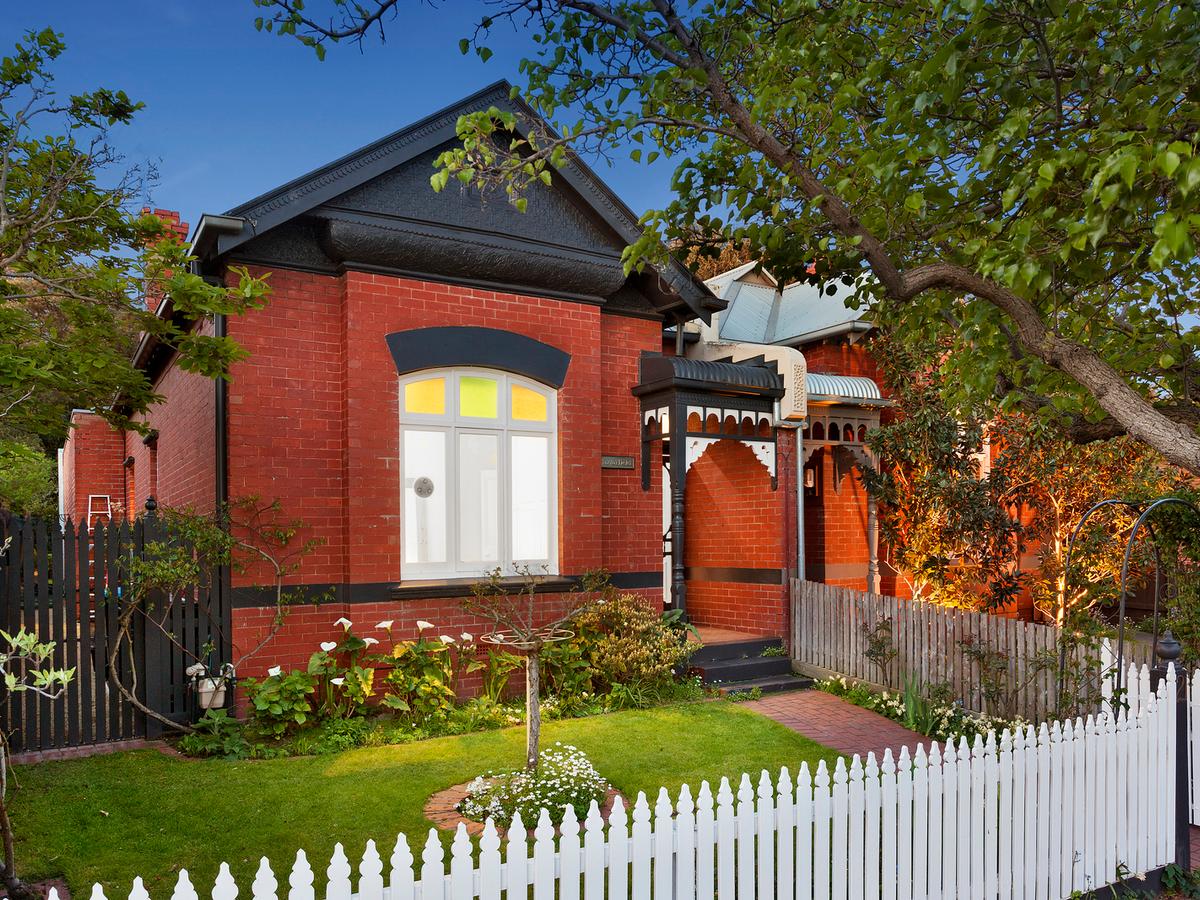 21 Wheatland Road MALVERN
