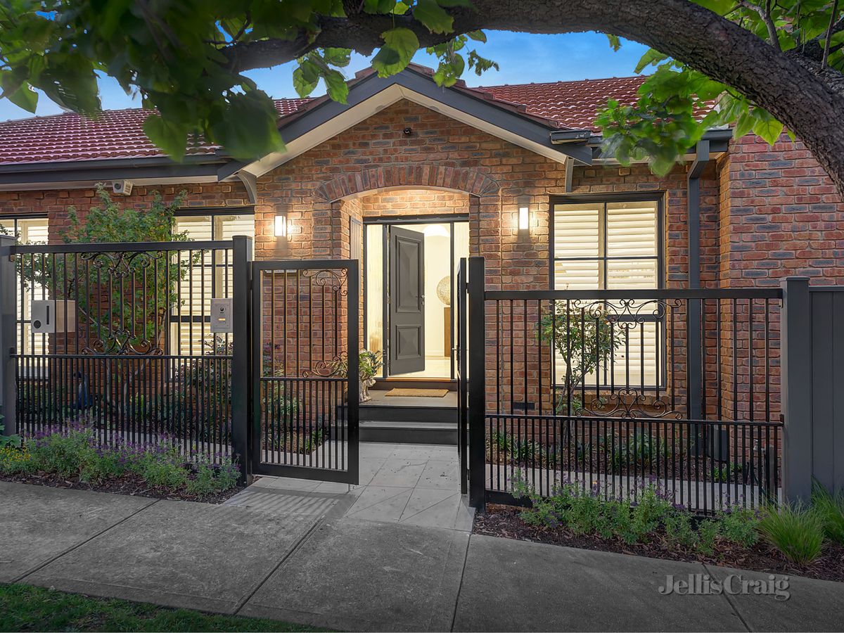 22 Winmalee Road BALWYN
