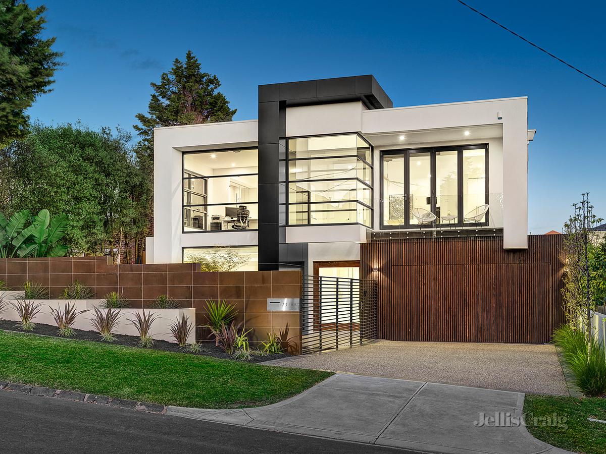 23 Hertford Crescent BALWYN