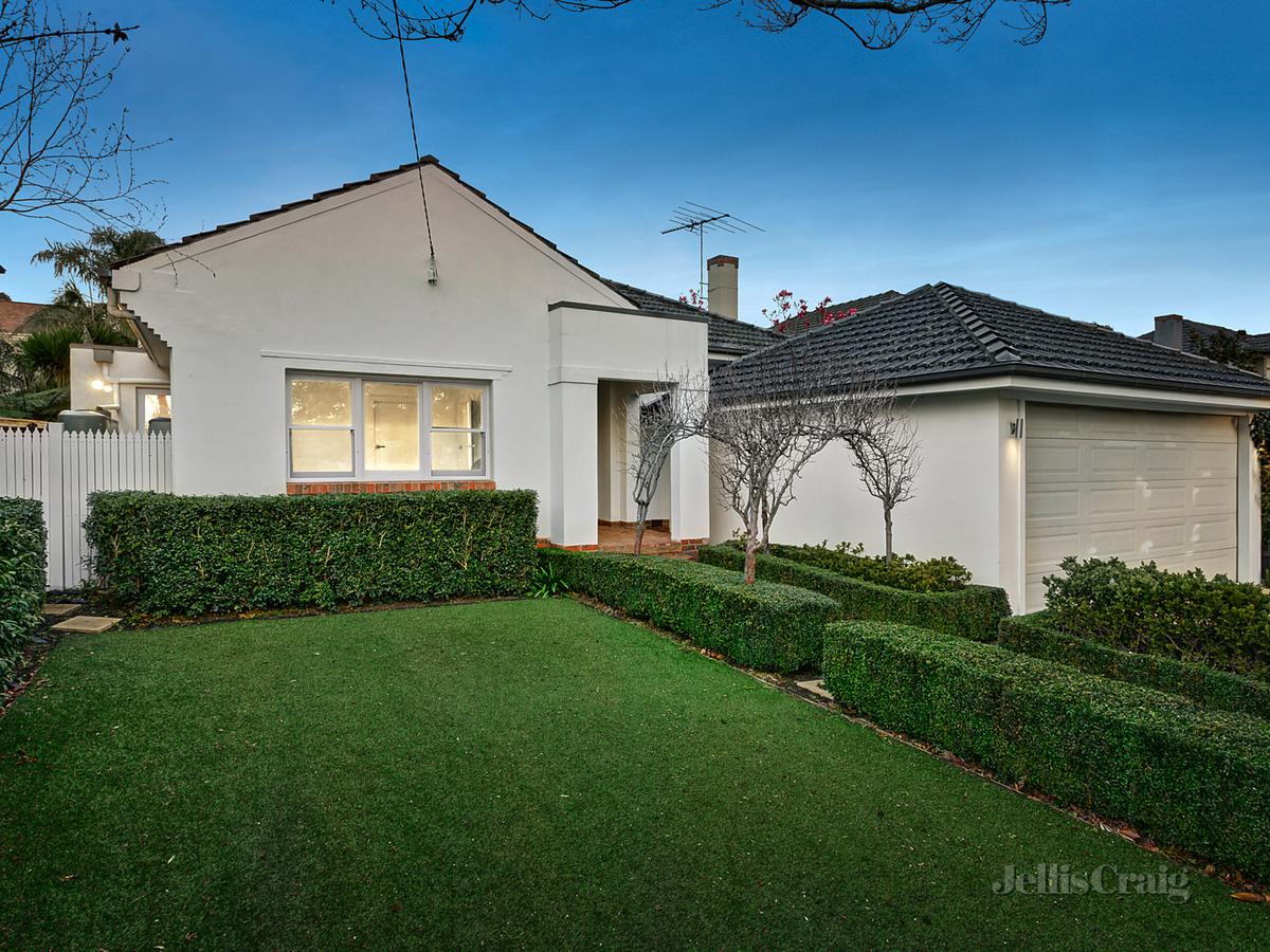 23 Nungerner Street BALWYN