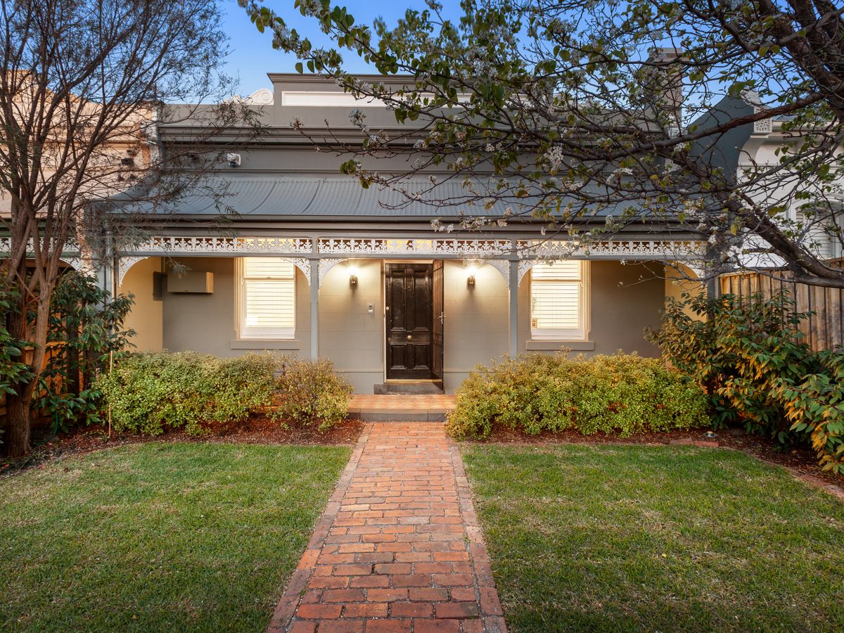 24 Donald Street PRAHRAN