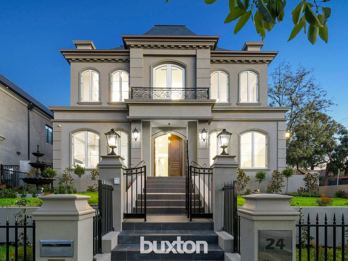 24 Winmalee Road BALWYN