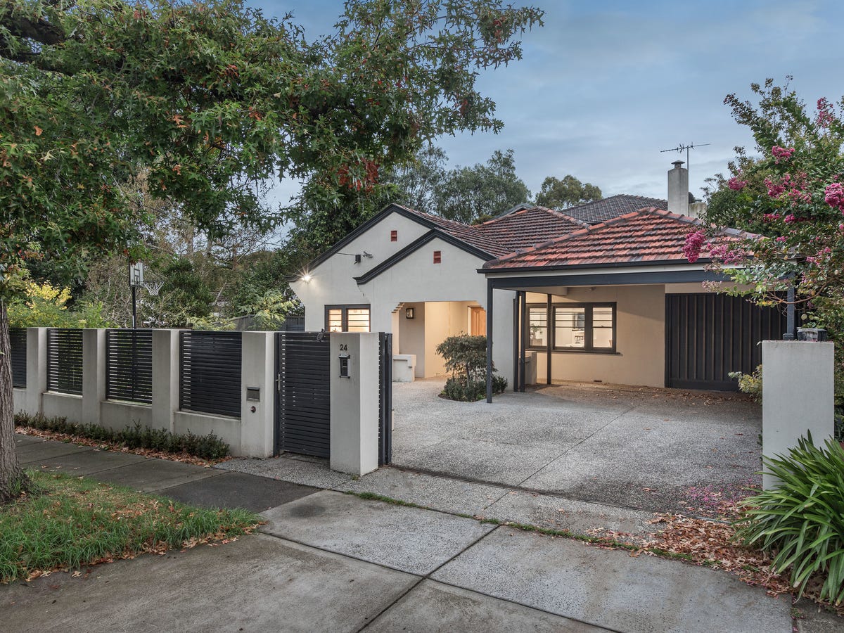 24 Woodlands Avenue CAMBERWELL