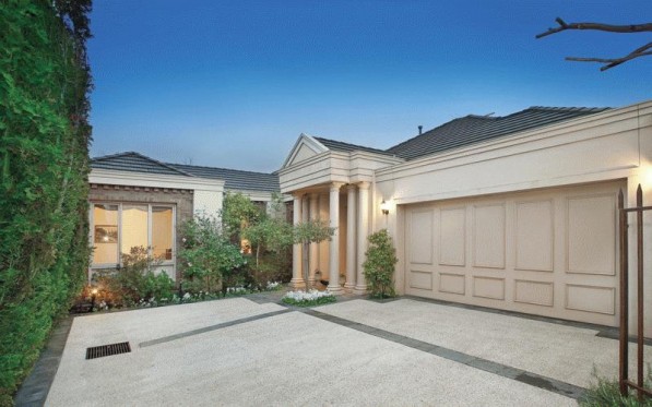 25 Huntingtower Road ARMADALE