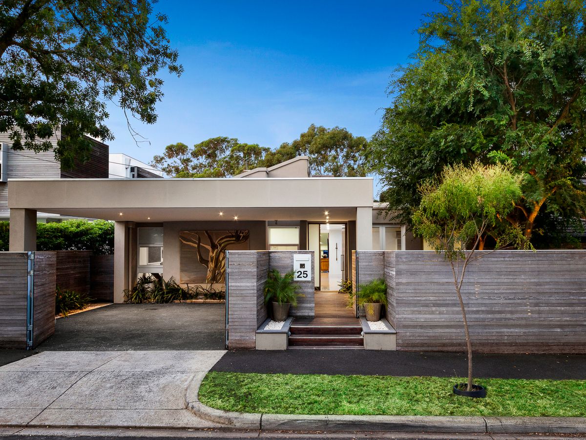 25 Lucas Street BRIGHTON EAST