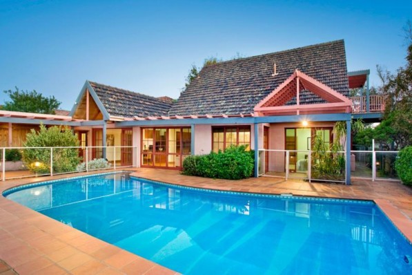 25 Royal Avenue SANDRINGHAM