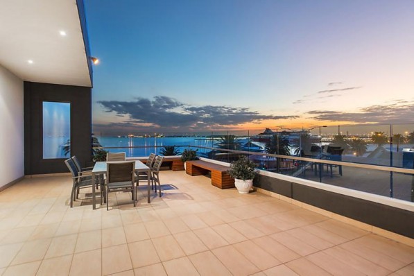 26 Beach Street PORT MELBOURNE