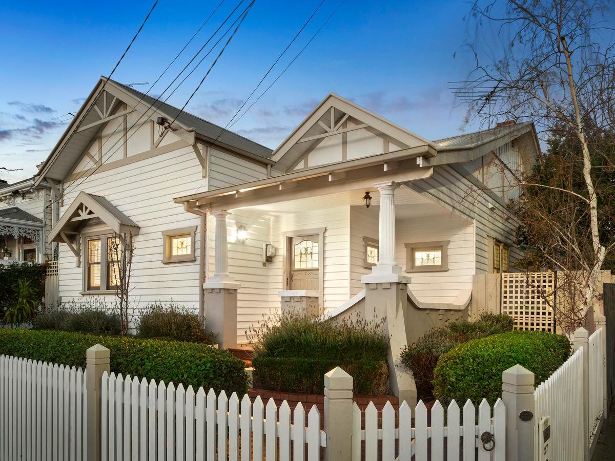 27 Downshire Road ELSTERNWICK