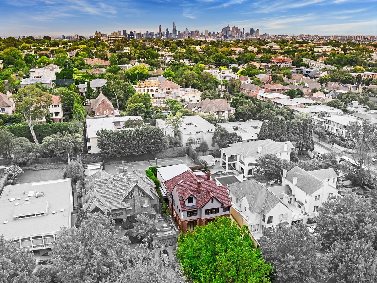 27 Linlithgow Road TOORAK