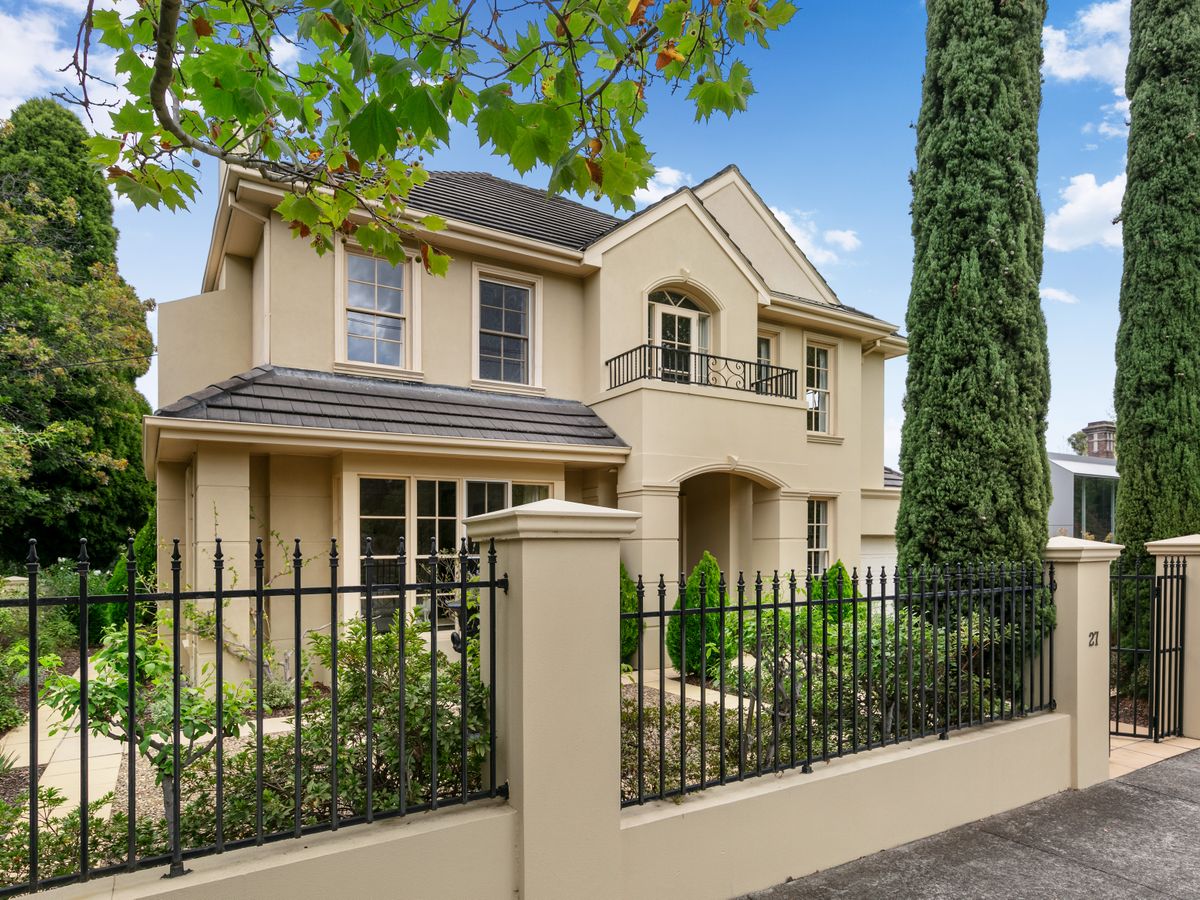 27 Molesworth Street KEW