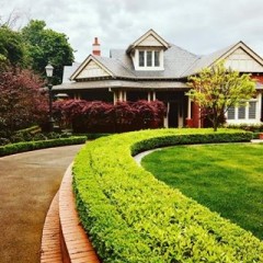 27 Monomeath Avenue CANTERBURY