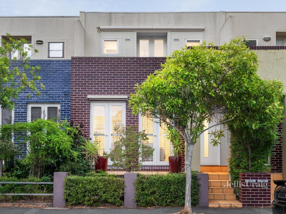 27 Redfern Road HAWTHORN EAST
