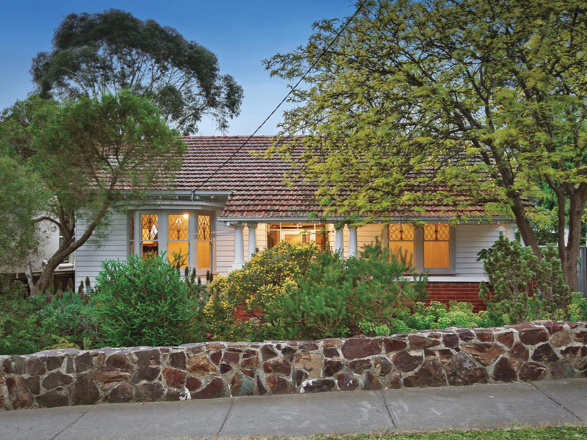 27 Renwick Street GLEN IRIS