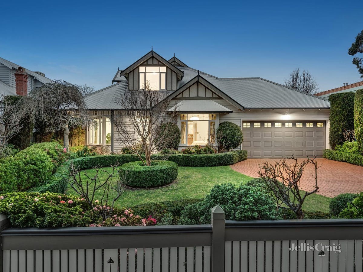 28 Empress Road SURREY HILLS