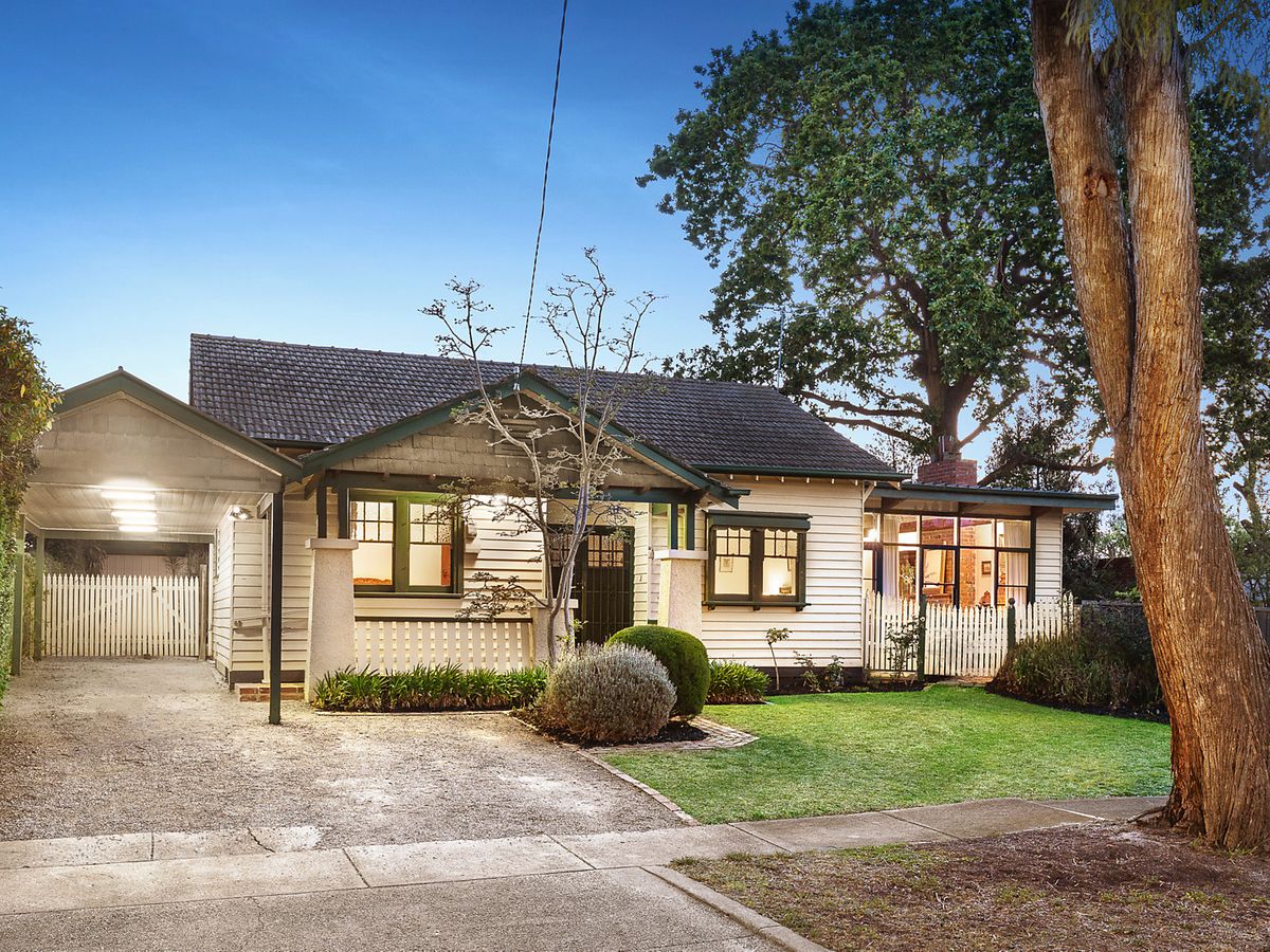 28 Redvers Street SURREY HILLS