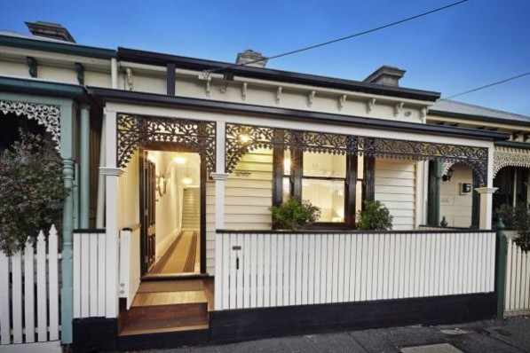 296 Esplanade East  PORT MELBOURNE