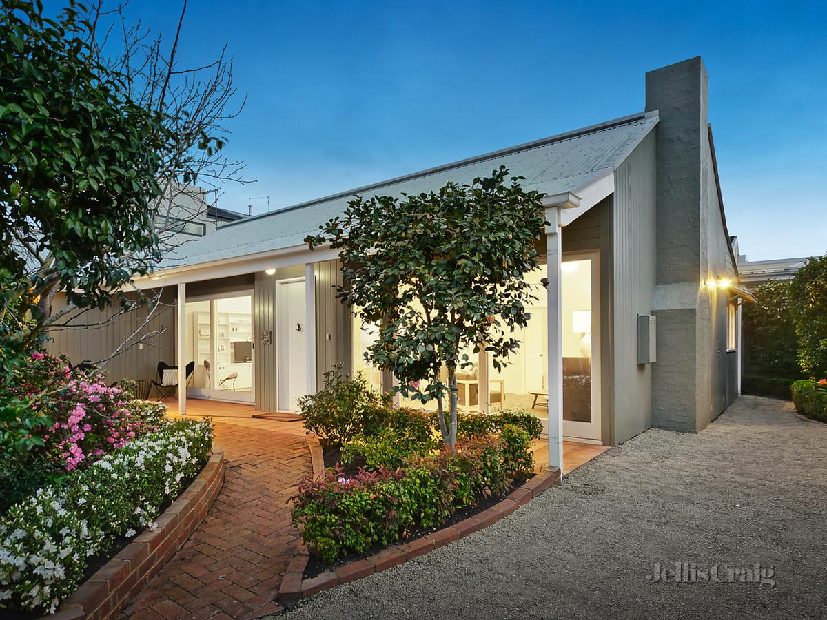2A Netherlee Street GLEN IRIS