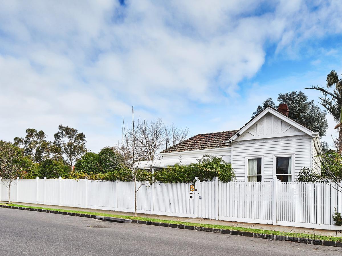 2 Alleyne Avenue ARMADALE