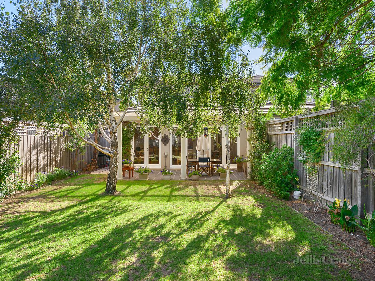 2B Barkly Street BRIGHTON
