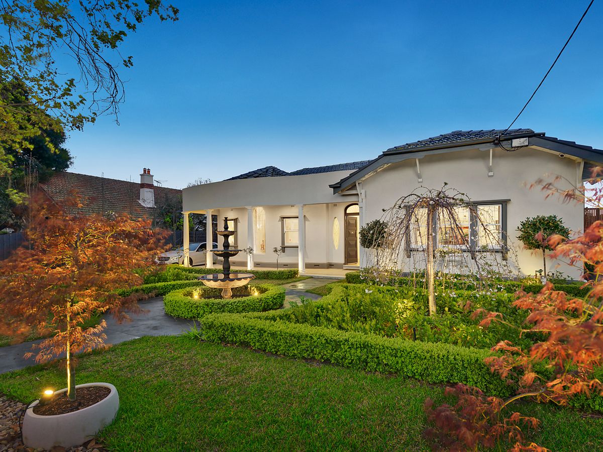 2 Bates Street MALVERN EAST