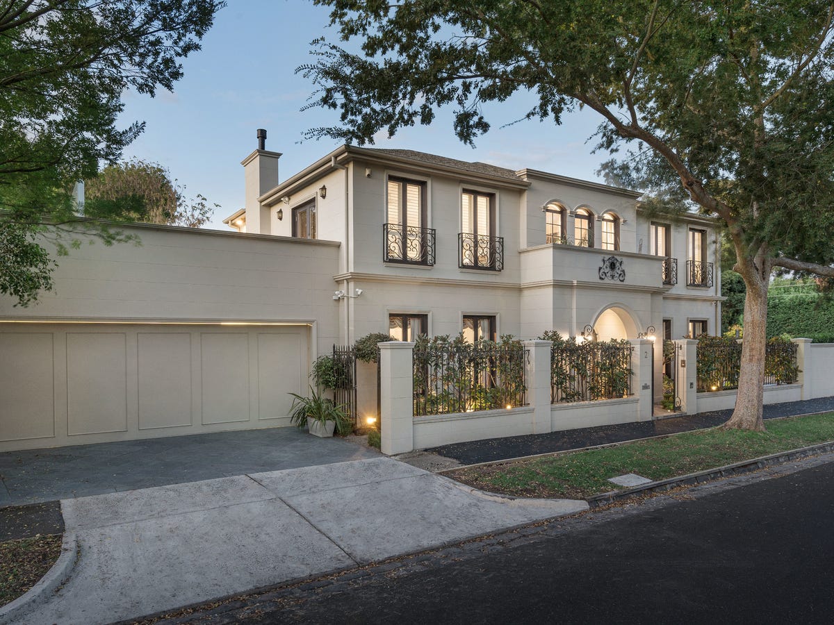 2 Birdwood Avenue BRIGHTON