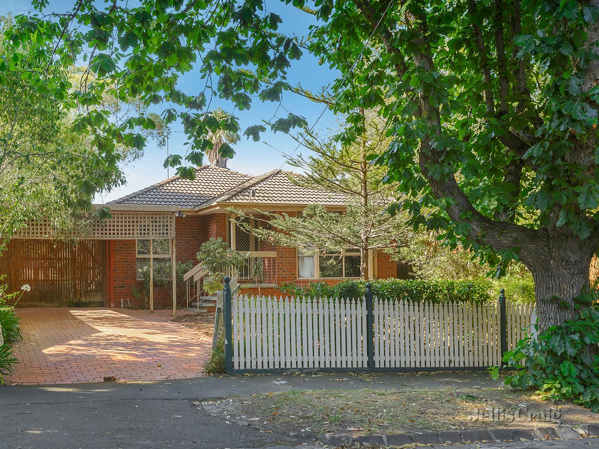 2 Carramar Avenue CAMBERWELL