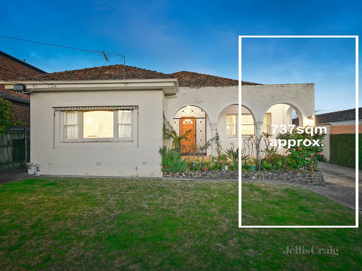 2 Chloris Crescent CAULFIELD