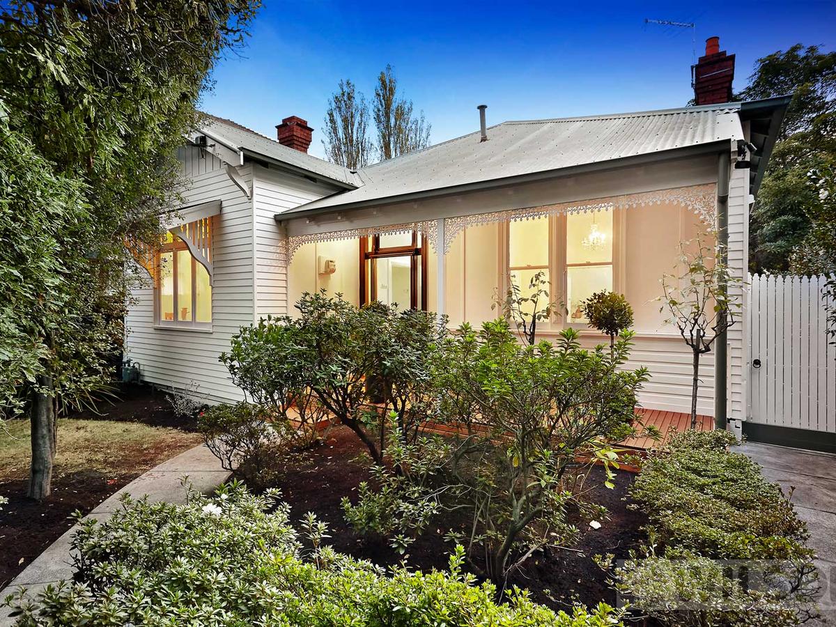 2 Hartpury Avenue ELWOOD