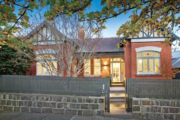 2 Munro Street ARMADALE