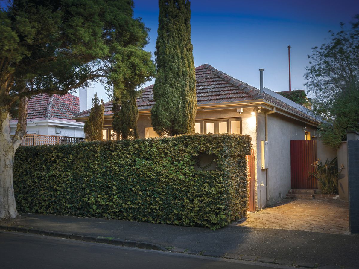 2 Nicholson Street SOUTH YARRA