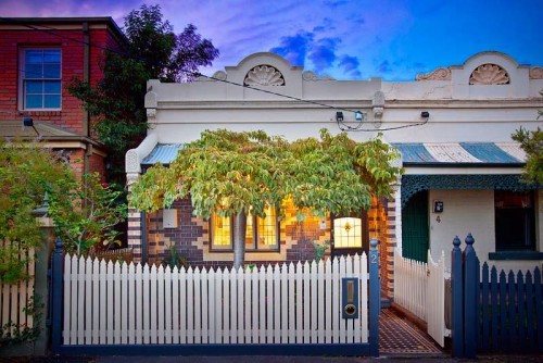 2 OGrady Street CLIFTON HILL