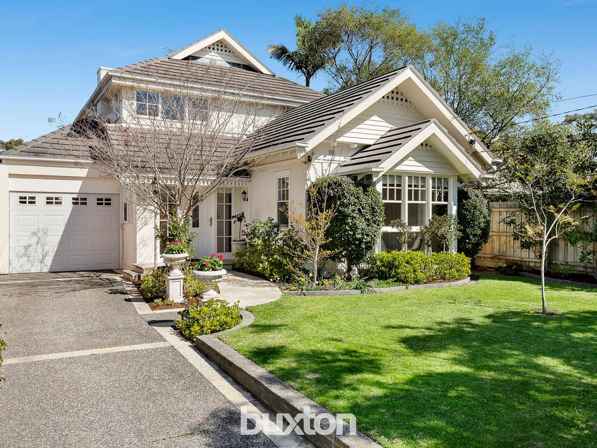 2 Wallace Grove BRIGHTON