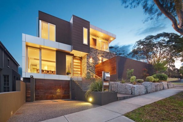 2 Yonga Road BALWYN