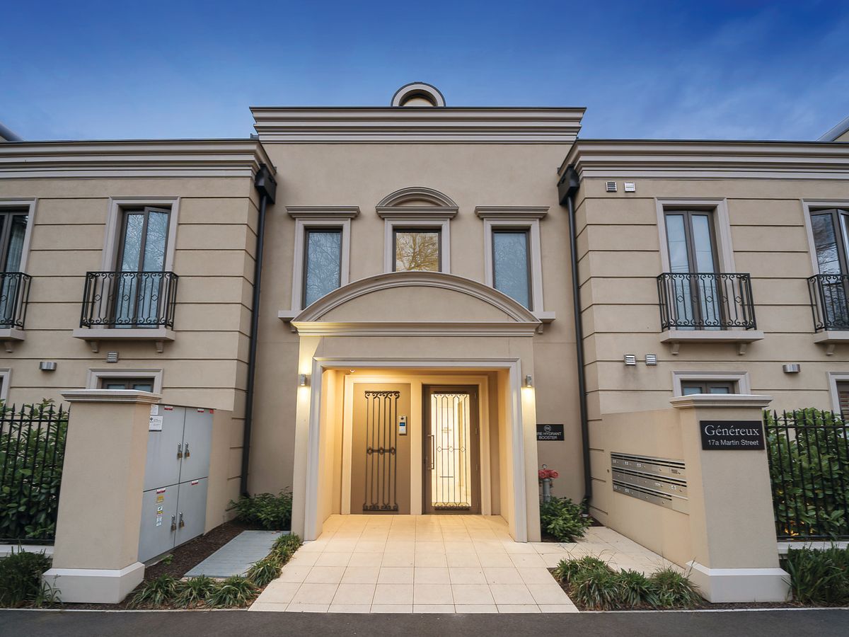 3/17a Martin Street BRIGHTON