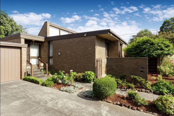 3/22 Scottsdale Street SURREY HILLS