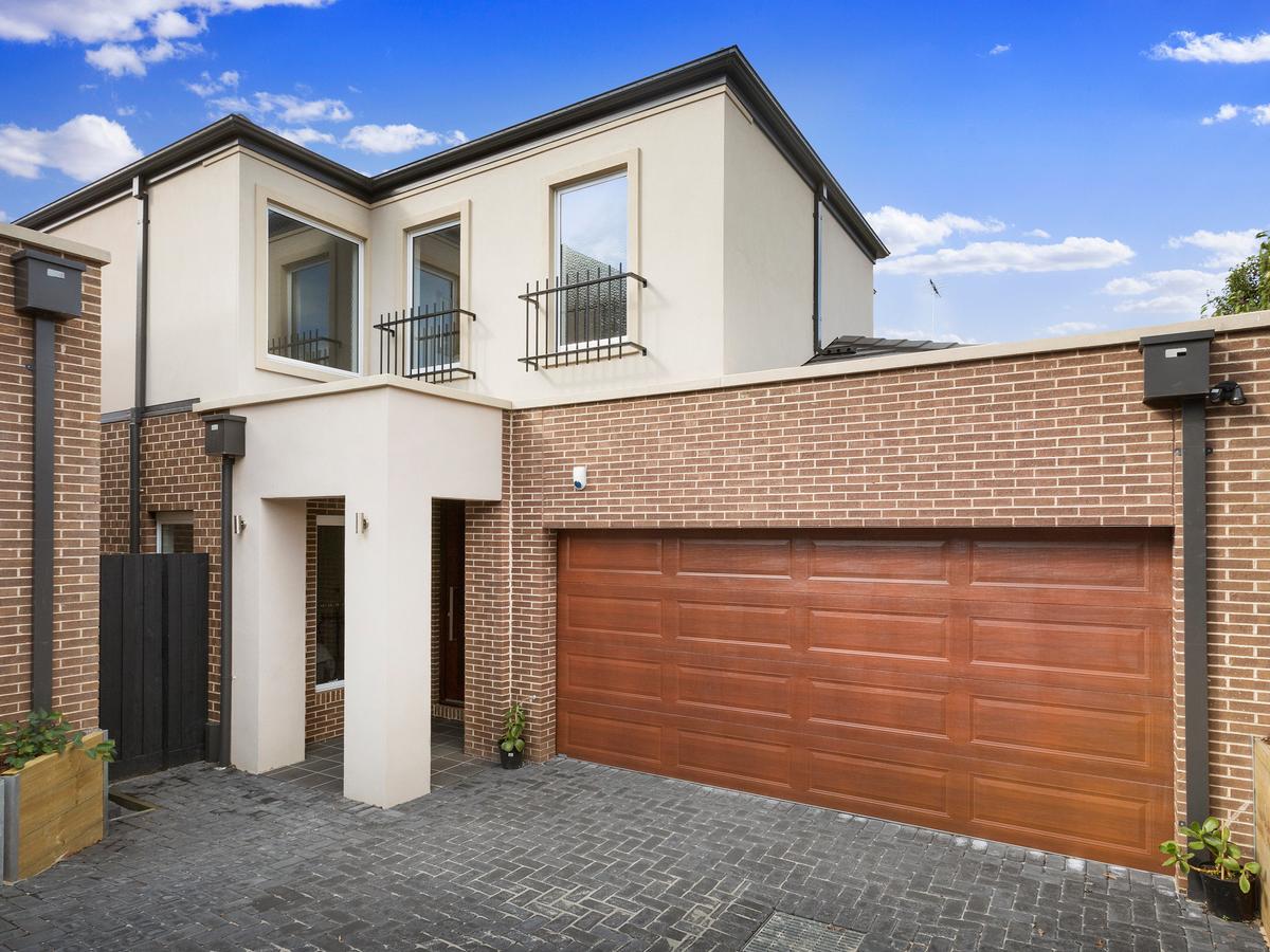 3/5 Dunure Court BALWYN
